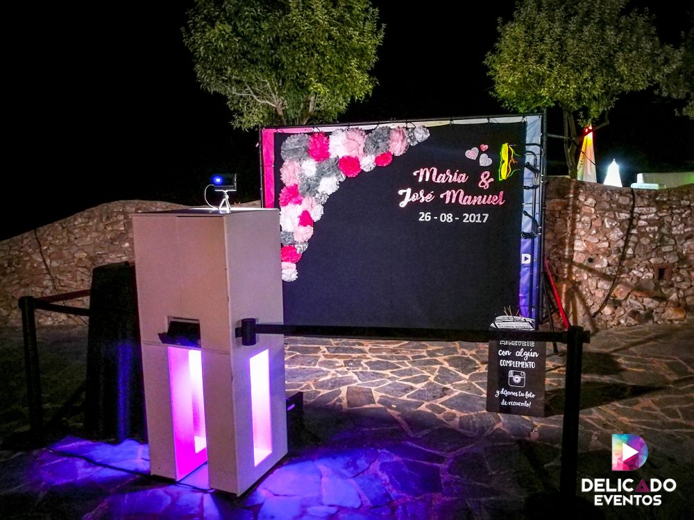 dar bienvenida boda Fotomatón para bodas Huelva - DELICADO EVENTOS
