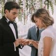 Intercambio de anillos en una boda civil