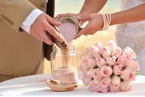 La ceremonia de la arena: un ritual de bodas ...